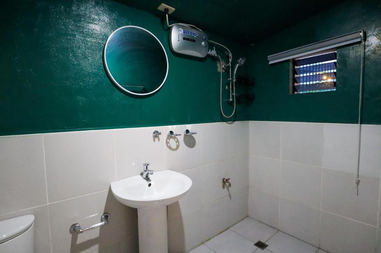 Ocean Breeze Hostel By Daily Sweet โมอัลโบอัล ภายนอก รูปภาพ