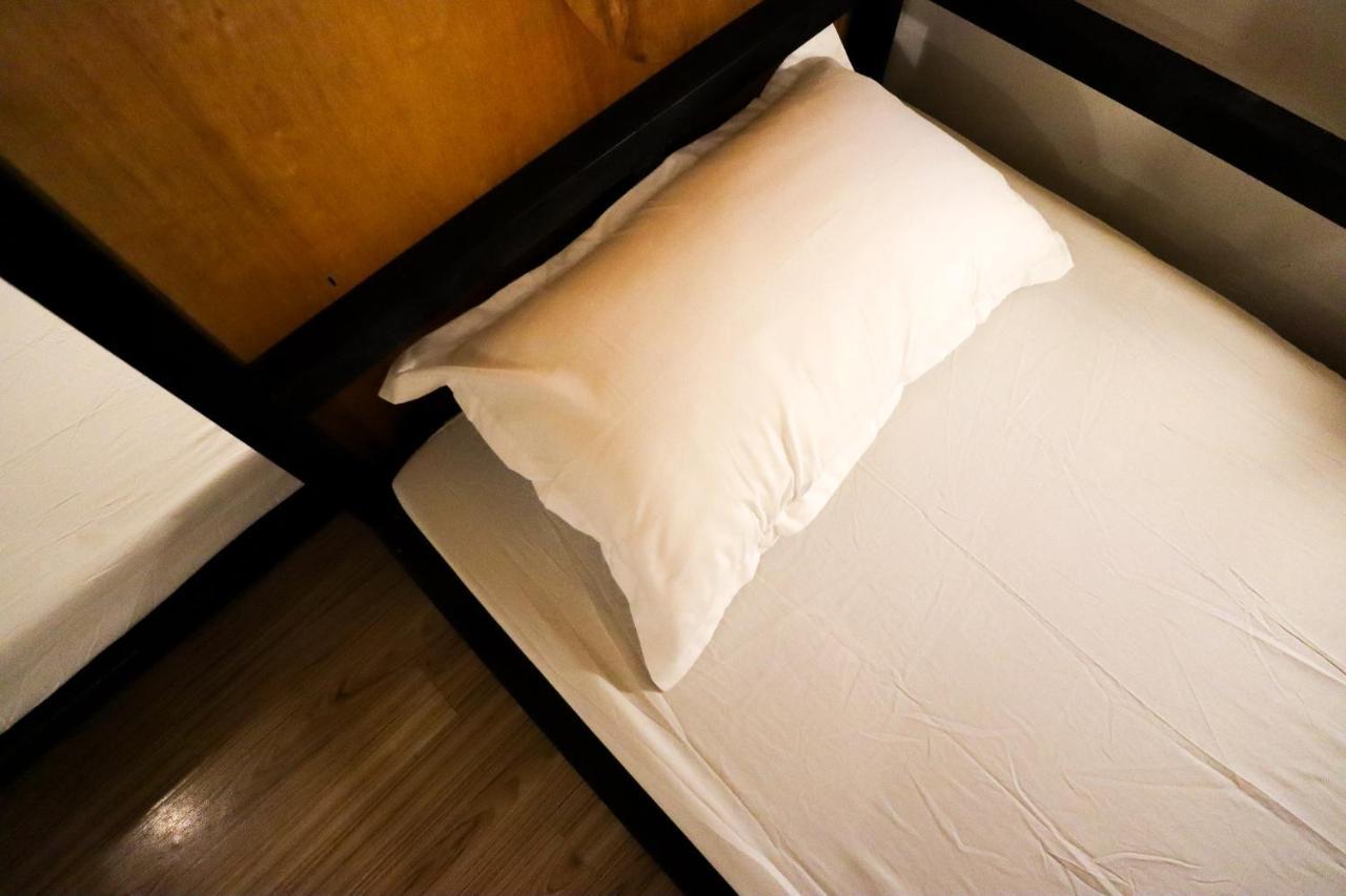 Ocean Breeze Hostel By Daily Sweet โมอัลโบอัล ภายนอก รูปภาพ