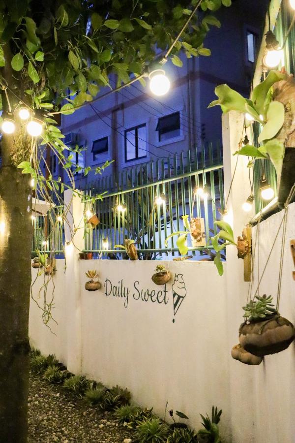 Ocean Breeze Hostel By Daily Sweet โมอัลโบอัล ภายนอก รูปภาพ