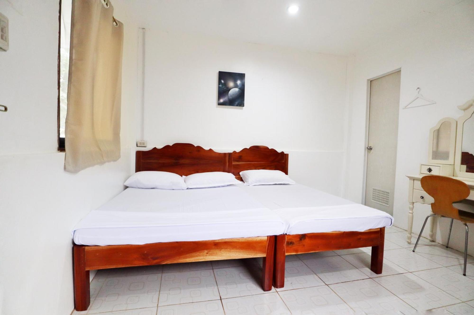 Ocean Breeze Hostel By Daily Sweet โมอัลโบอัล ภายนอก รูปภาพ