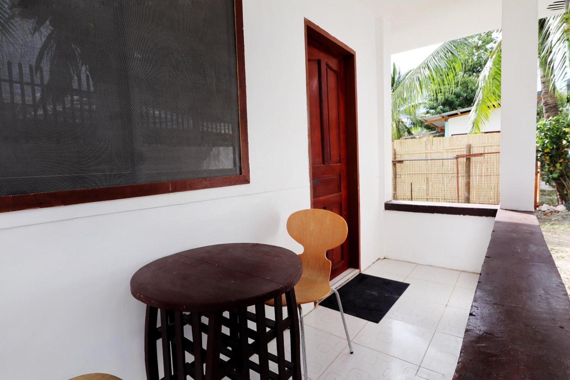 Ocean Breeze Hostel By Daily Sweet โมอัลโบอัล ภายนอก รูปภาพ