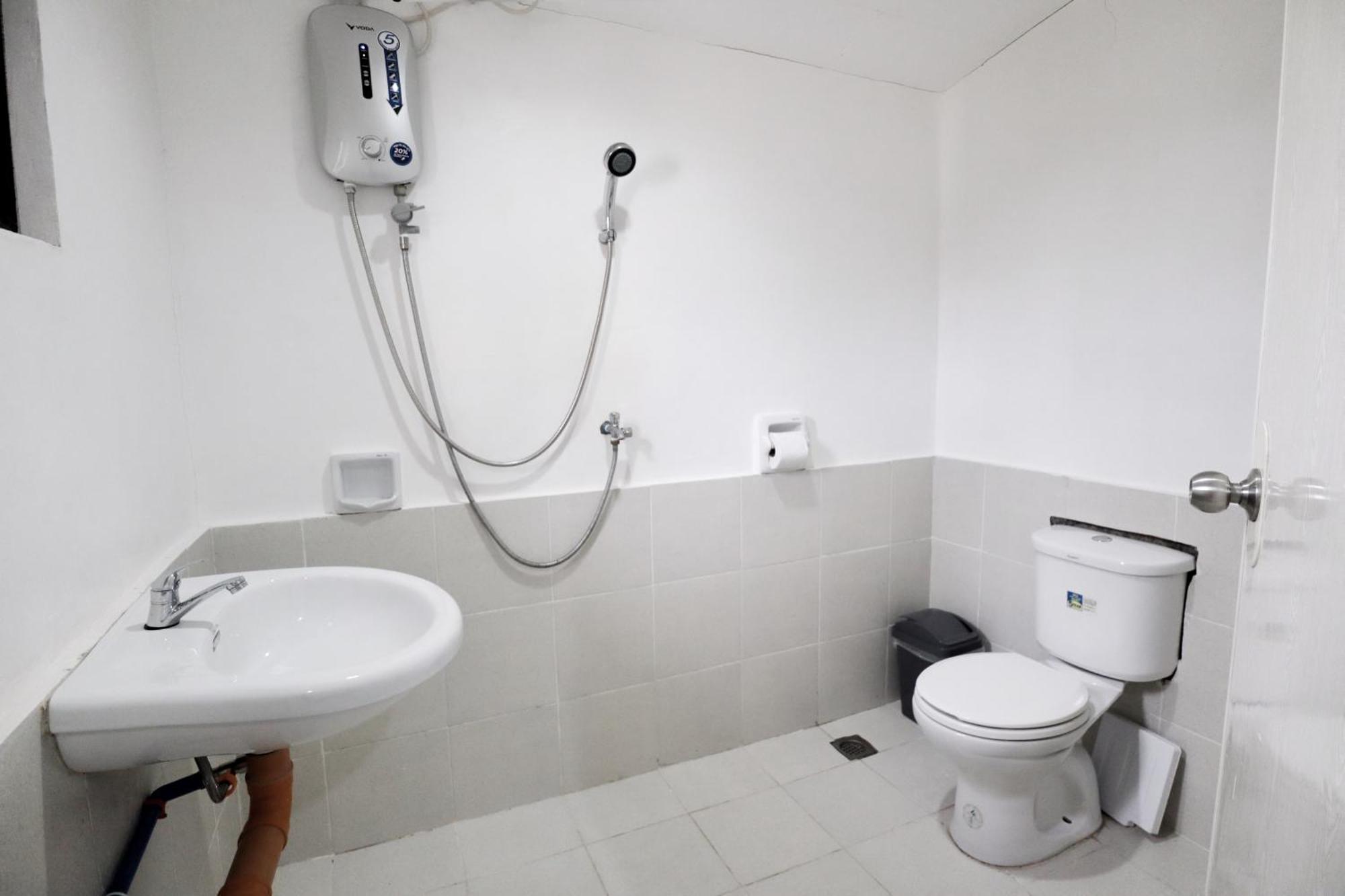 Ocean Breeze Hostel By Daily Sweet โมอัลโบอัล ภายนอก รูปภาพ